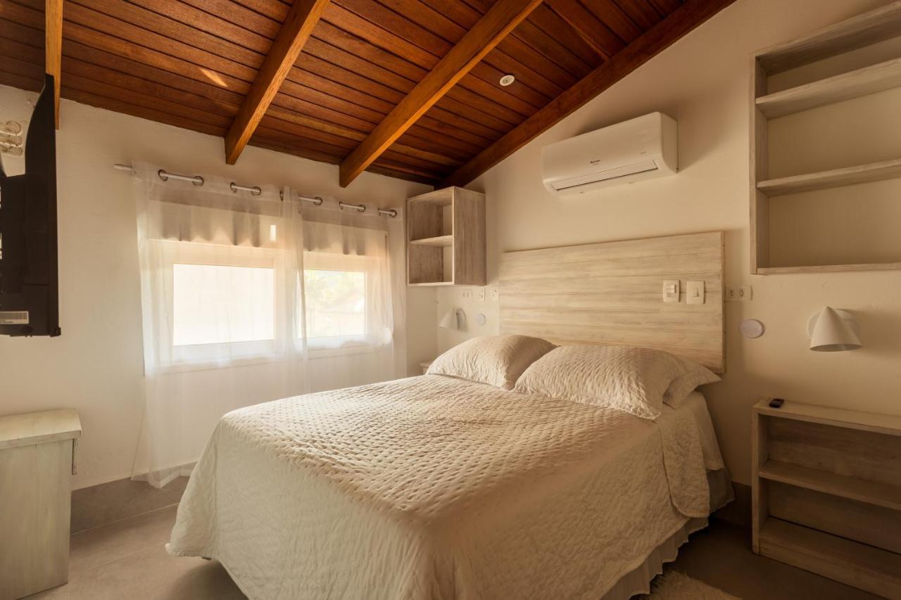 Casa D'Aroeira Residencial Boutique - Centro De Juquei - 2 Quadras Do Mar - Servico De Praia - Roupa De Cama 600 Fios Algodao Egipcio - Toalhas Banho E Praia - Tudo Novo - Estacionamento Interno - Cozinha - Consulte Unidades Com Ofuro Hidro E Cromote المظهر الخارجي الصورة