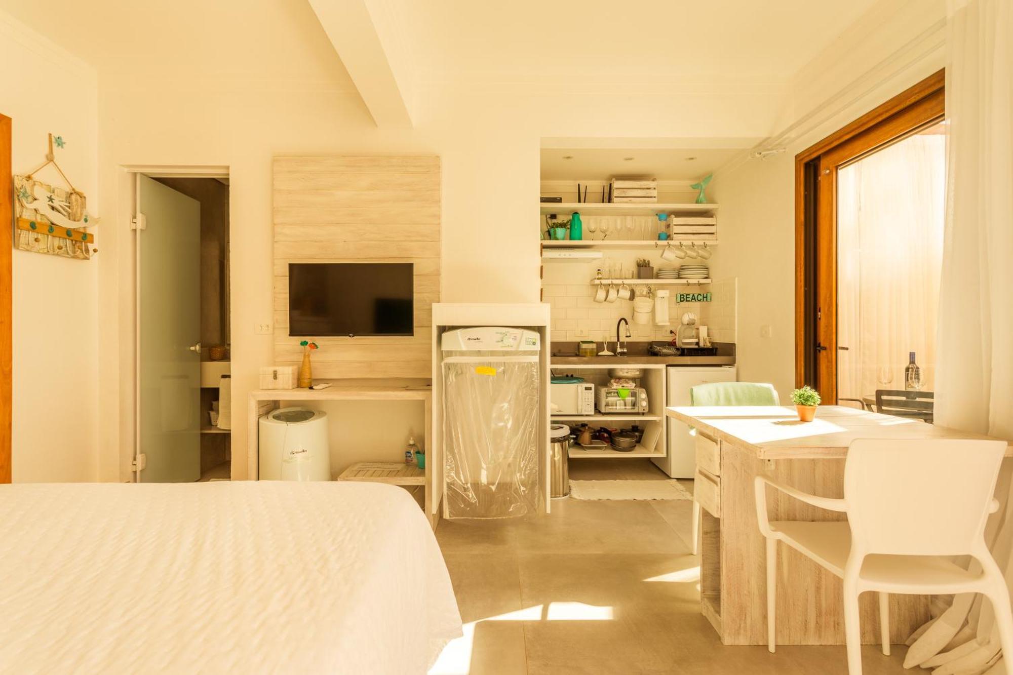 Casa D'Aroeira Residencial Boutique - Centro De Juquei - 2 Quadras Do Mar - Servico De Praia - Roupa De Cama 600 Fios Algodao Egipcio - Toalhas Banho E Praia - Tudo Novo - Estacionamento Interno - Cozinha - Consulte Unidades Com Ofuro Hidro E Cromote المظهر الخارجي الصورة