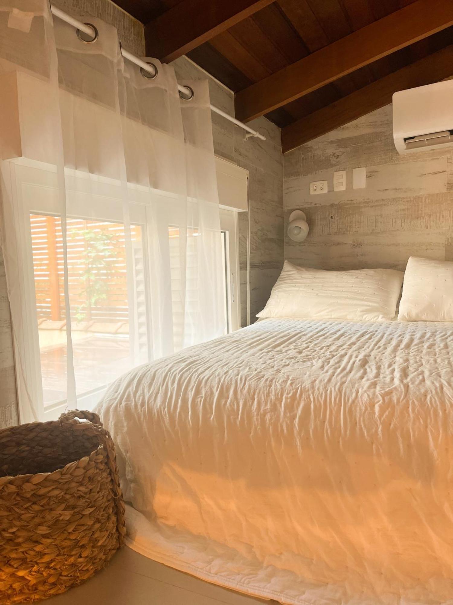 Casa D'Aroeira Residencial Boutique - Centro De Juquei - 2 Quadras Do Mar - Servico De Praia - Roupa De Cama 600 Fios Algodao Egipcio - Toalhas Banho E Praia - Tudo Novo - Estacionamento Interno - Cozinha - Consulte Unidades Com Ofuro Hidro E Cromote المظهر الخارجي الصورة